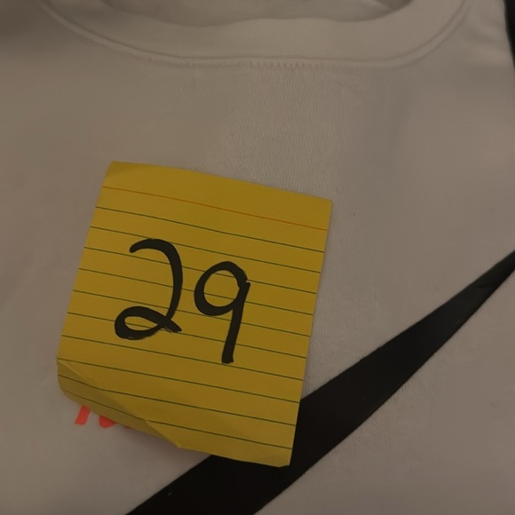 Nike Kids  White Logo Sweatshirts size 5 - Picture 3 of 5